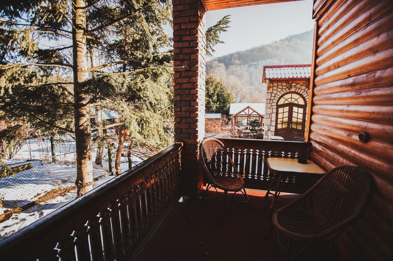 U Yaroslava Hotel Yaremche Exterior foto